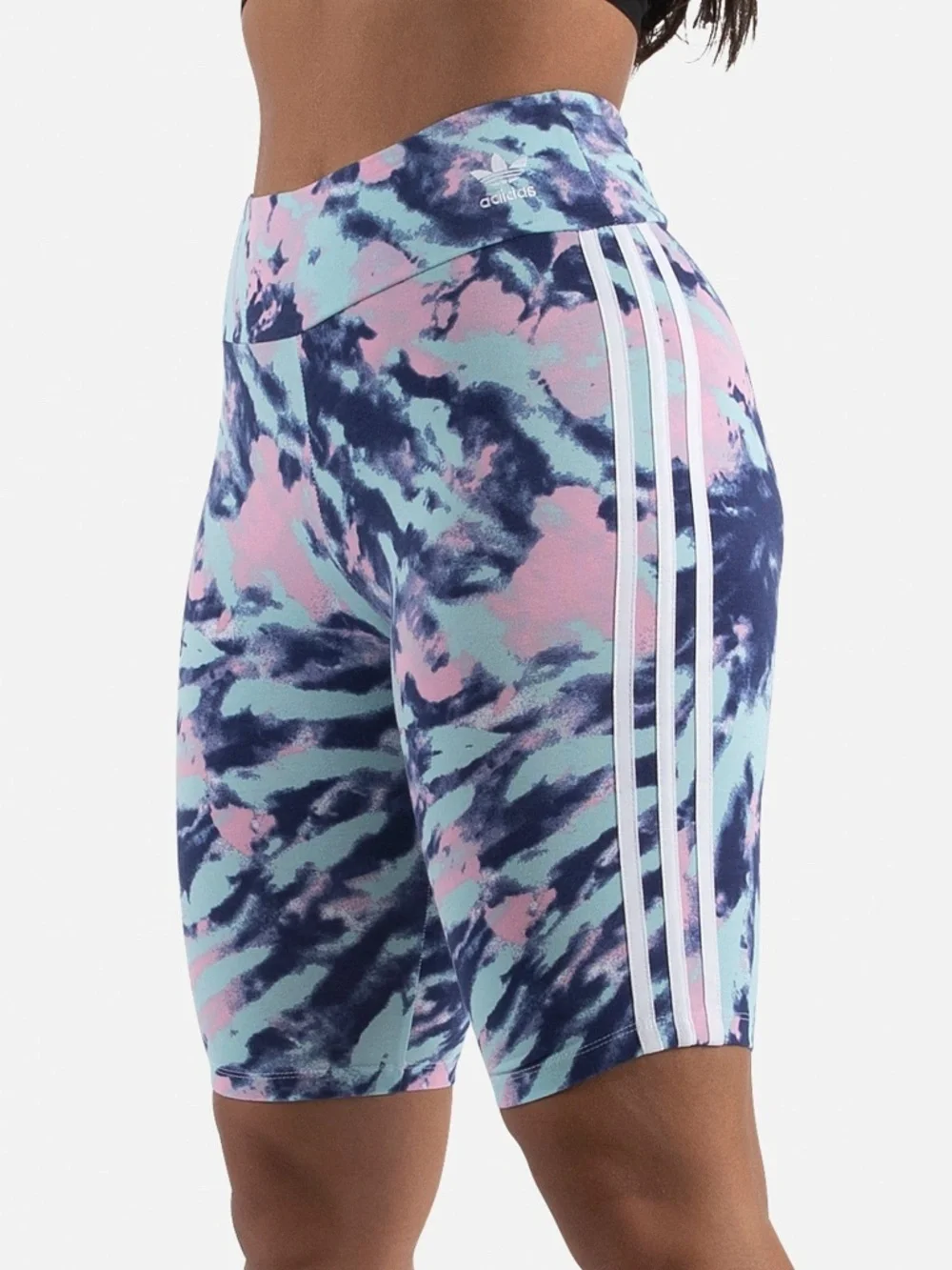 Adidas Originals Women’s Tie Dye Biker Shorts, Medium, Good Condition